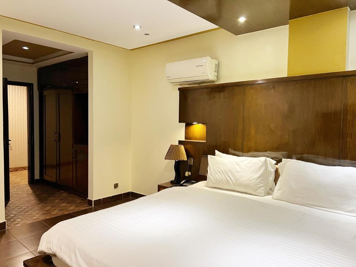 Bling Hotel International Multan Dış mekan fotoğraf